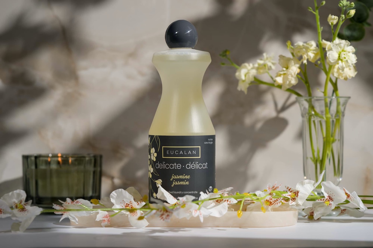 Lessive naturelle EUCALAN - soin délicat sans rinçage